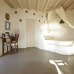 מלון Castle Panigirakis