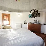 מלון Castle Panigirakis 4*